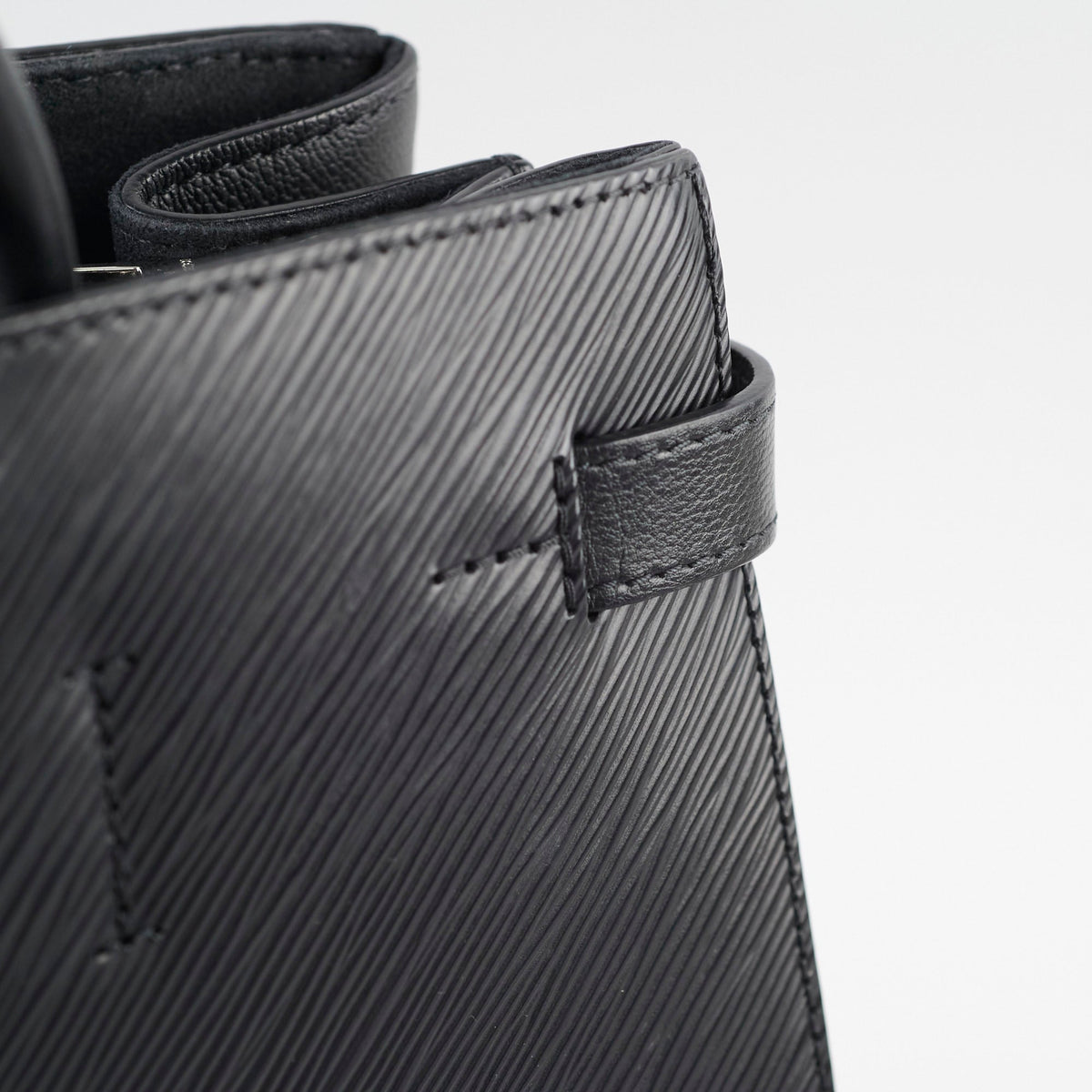 Louis Vuitton Epi Twist Tote Black - photo 10