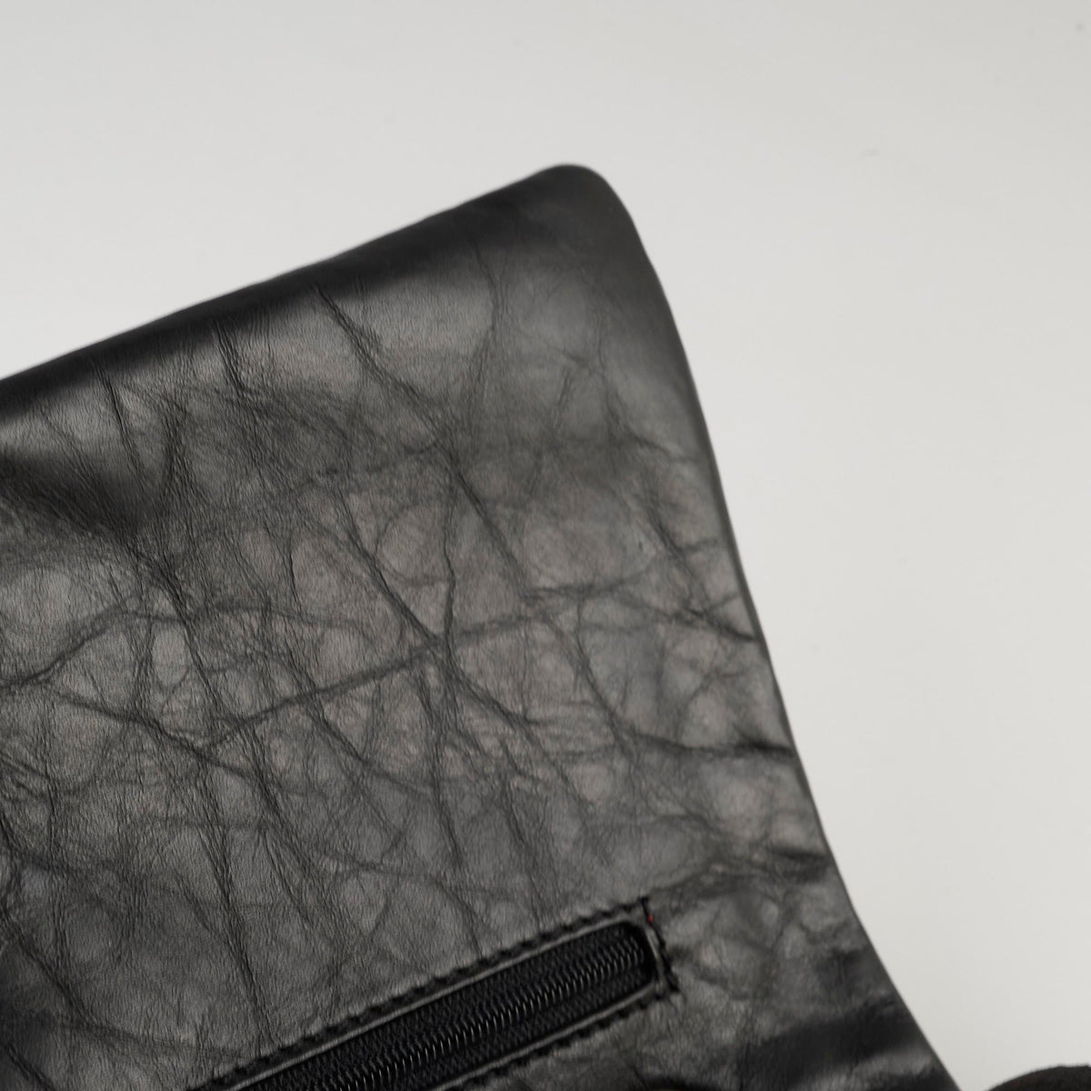 Chanel Reissue 227 Quilted Flap Black - photo 11