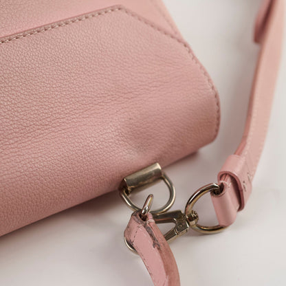 Louis Vuitton Lock Me Light Pink - photo 16