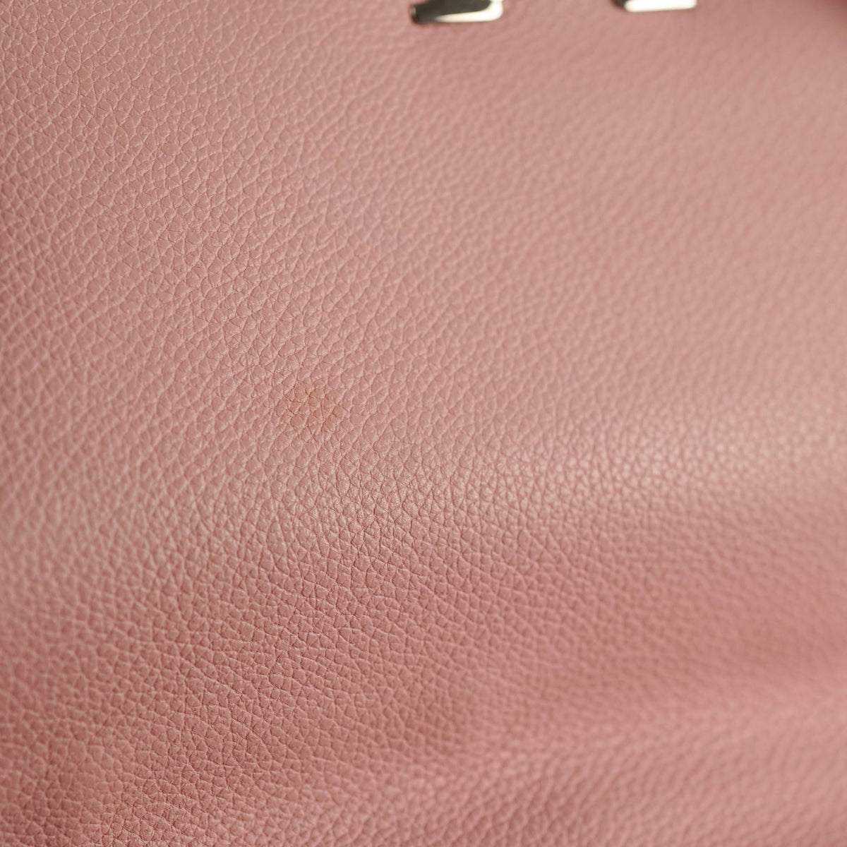 Louis Vuitton Lock Me Light Pink - photo 9