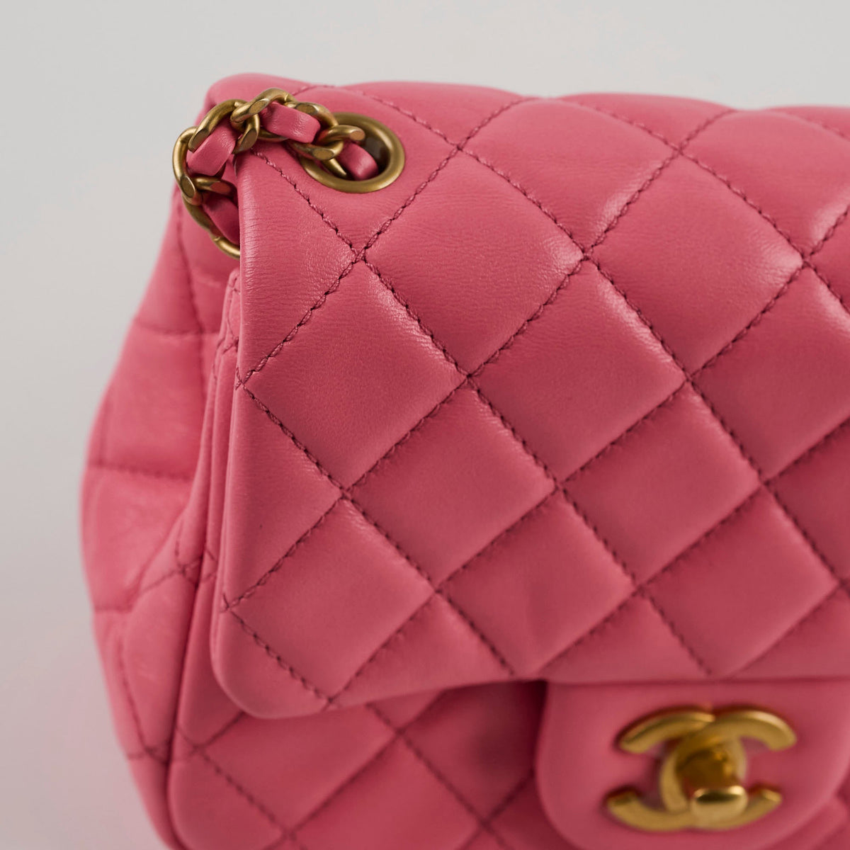 Chanel Mini Square Pearl Crush - photo 6