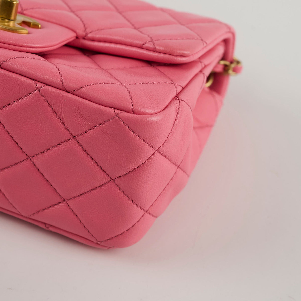 Chanel Mini Square Pearl Crush - photo 14