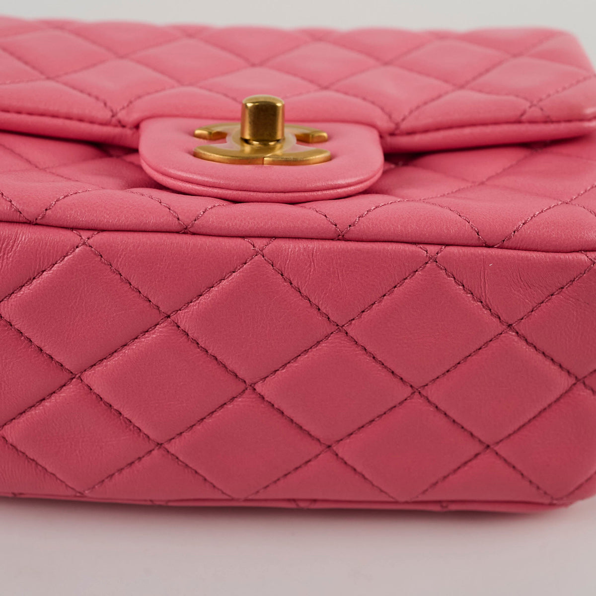 Chanel Mini Square Pearl Crush - photo 13