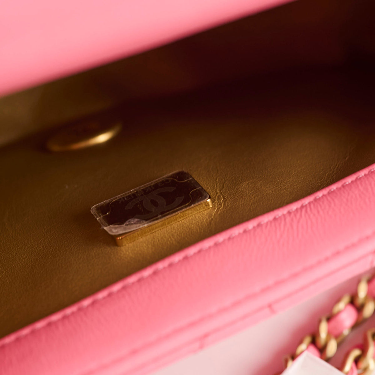 Chanel Mini Square Pearl Crush - photo 9