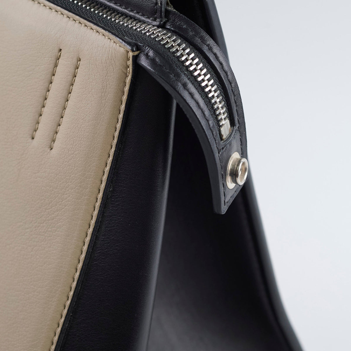 Celine Edge Medium Bag Beige/Black - photo 11