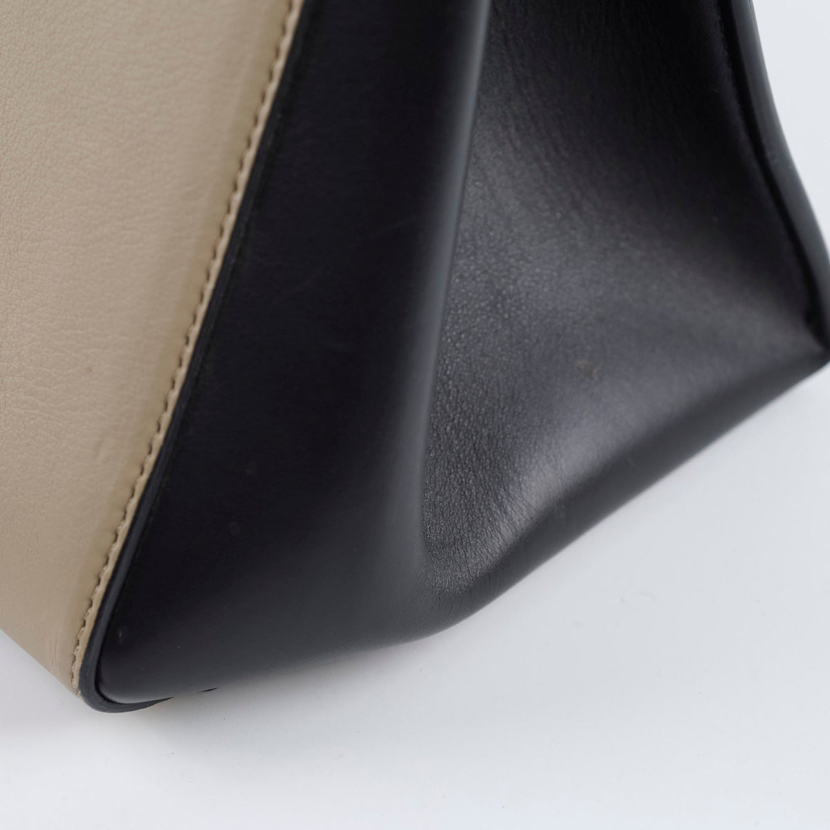Celine Edge Medium Bag Beige/Black - photo 10