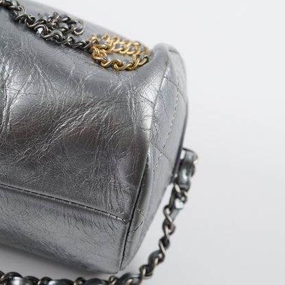Chanel Signature Bowing Bag Crumpled Metallic Calfskin - photo 8