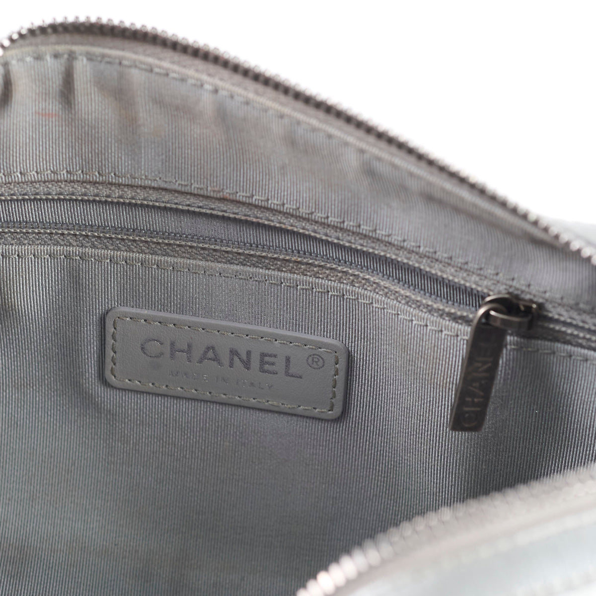 Chanel Signature Bowing Bag Crumpled Metallic Calfskin - photo 5