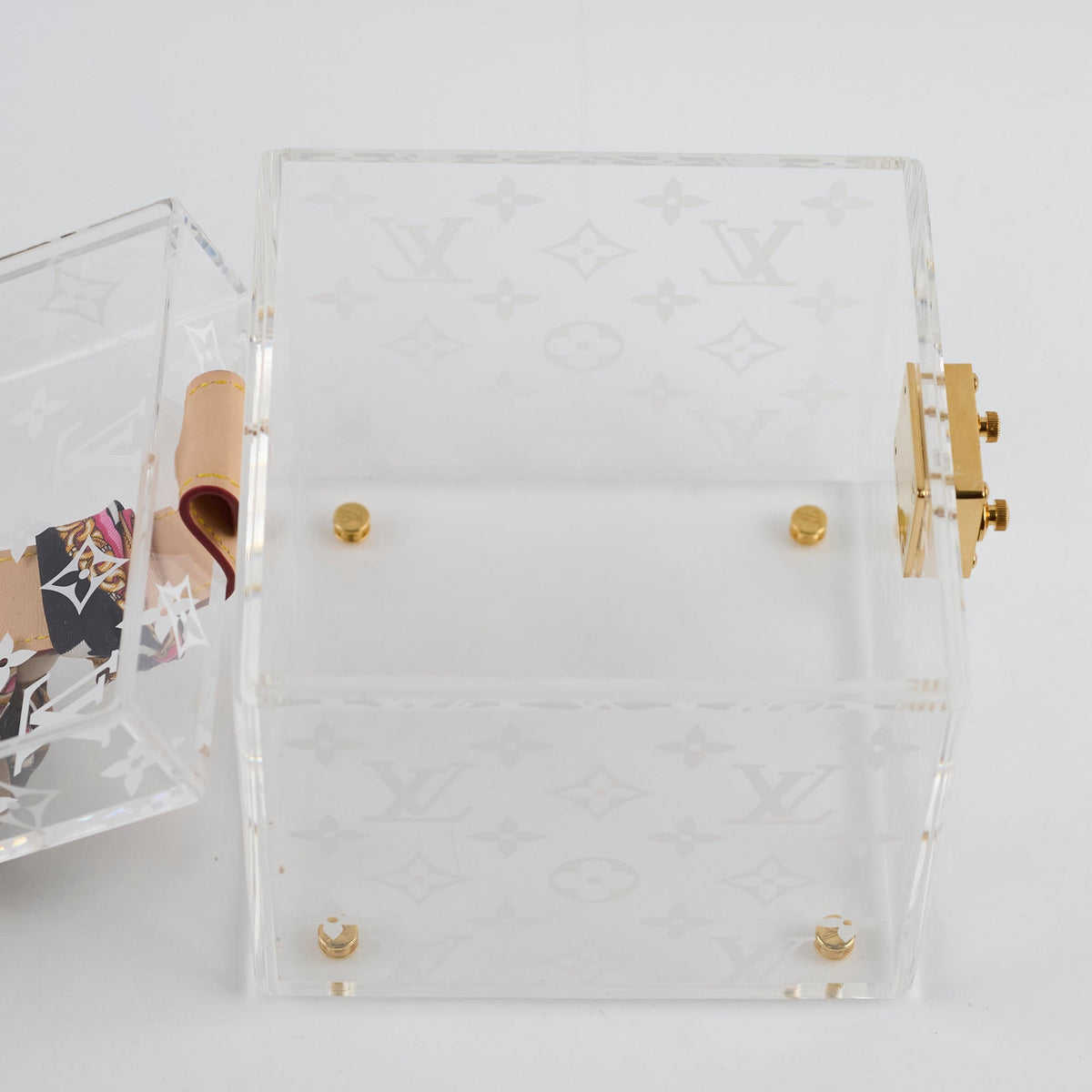Louis Vuitton Clear Cosmetic Vanity - photo 3