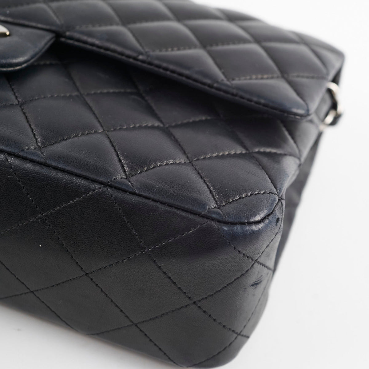 Chanel Medium M/L Classic Flap Black - photo 18