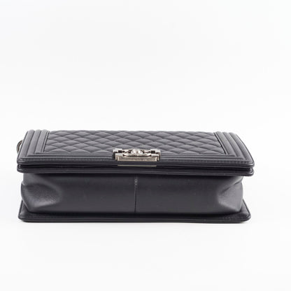 Chanel New Medium Boy Bag Black - photo 4