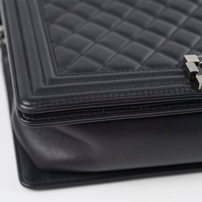 Chanel New Medium Boy Bag Black - photo 11