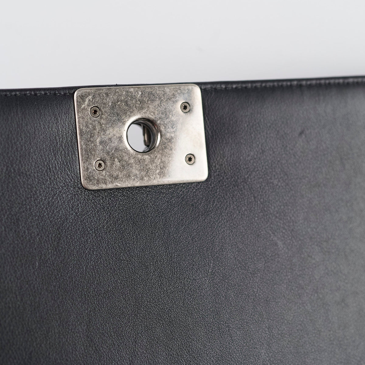 Chanel New Medium Boy Bag Black - photo 10
