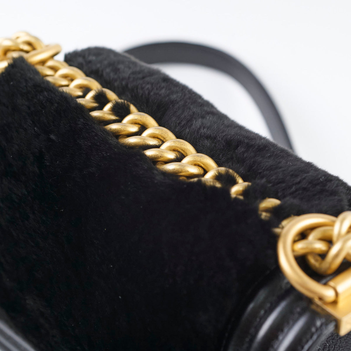Chanel Boy Black Fur - photo 11