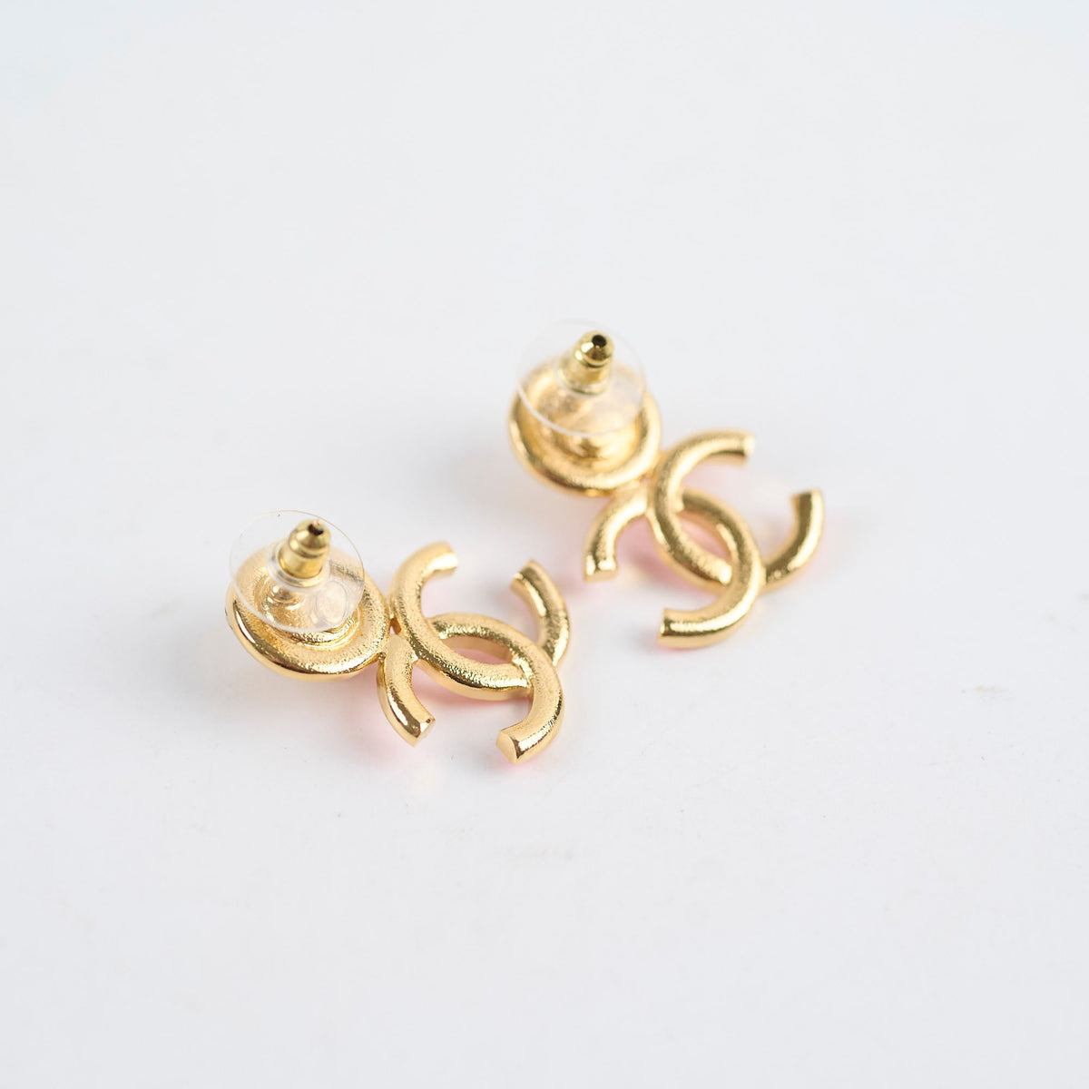 Chanel Pearl CC Logo Earrings Pink - photo 3