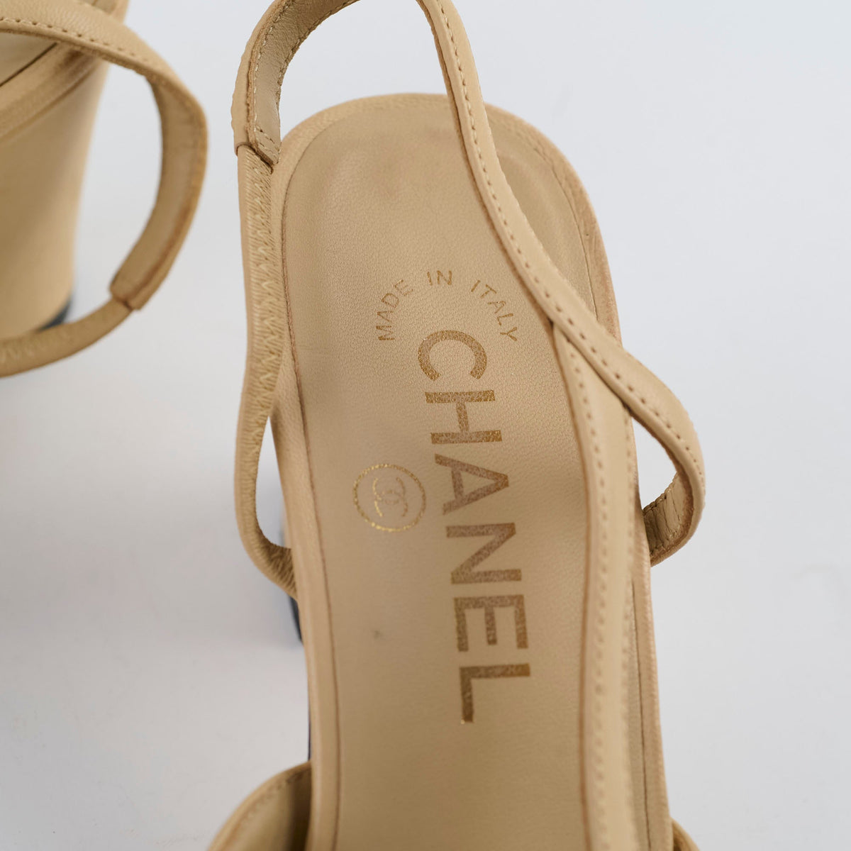 Chanel Slingbacks Beige Two Tone size 37 - photo 9