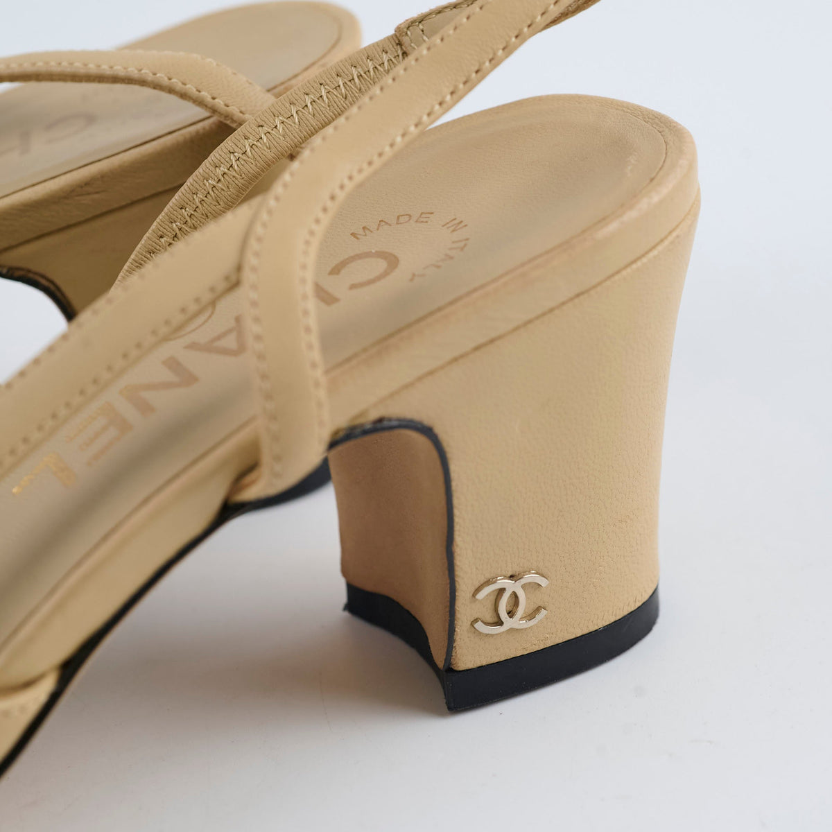 Chanel Slingbacks Beige Two Tone size 37 - photo 10