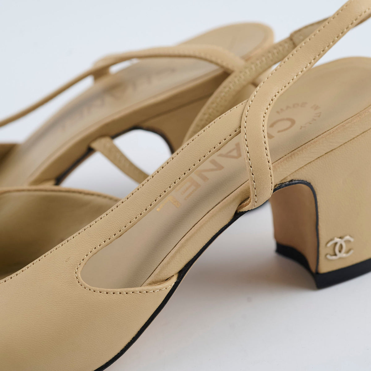 Chanel Slingbacks Beige Two Tone size 37 - photo 6