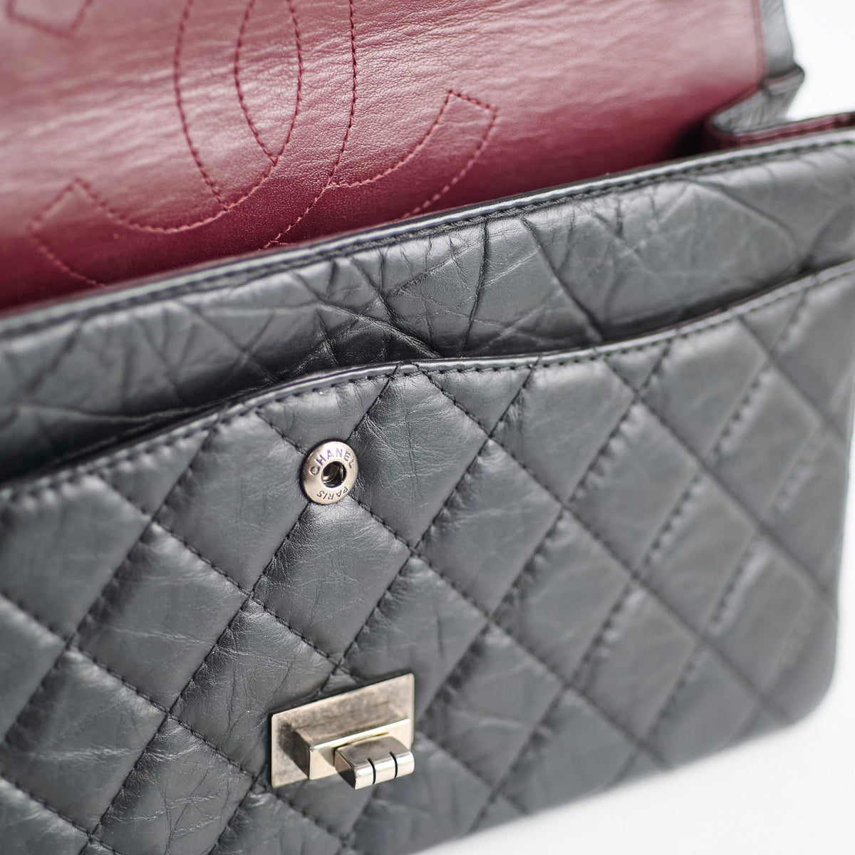 Chanel Reissue 226 Black - photo 13