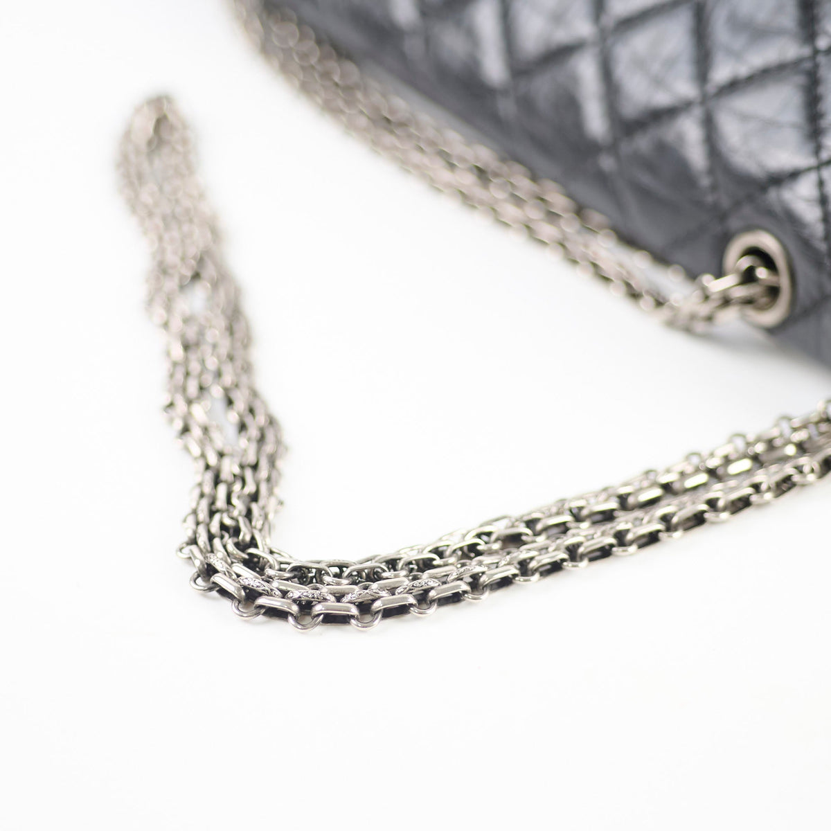 Chanel Reissue 226 Black - photo 8
