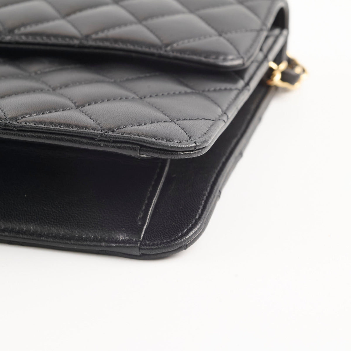 Chanel Quilted chain Flap Black - photo 13