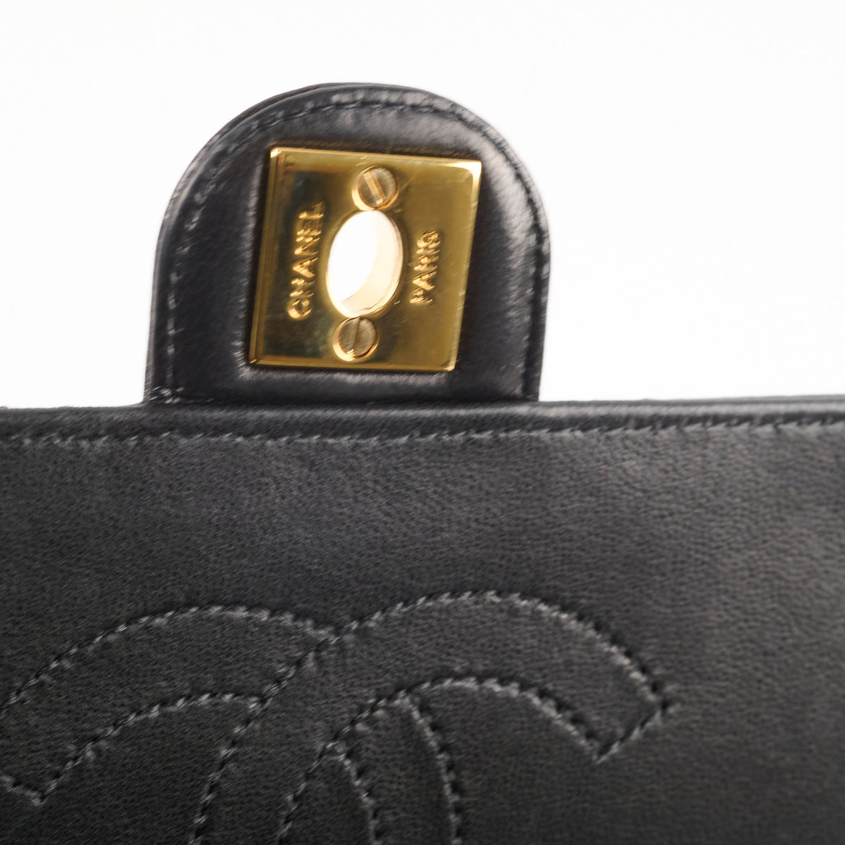 Chanel Quilted chain Flap Black - photo 10
