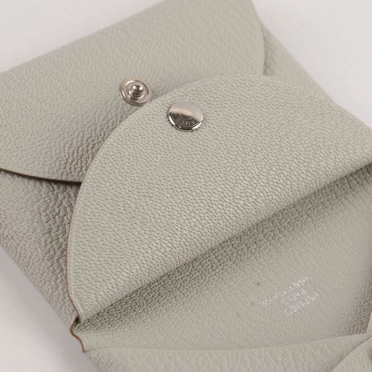 Hermes Calvi Duo Compact Chevre Mysore Gris Perle - photo 6