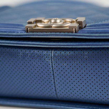 Chanel Old Medium Boy Metallic Blue - photo 16