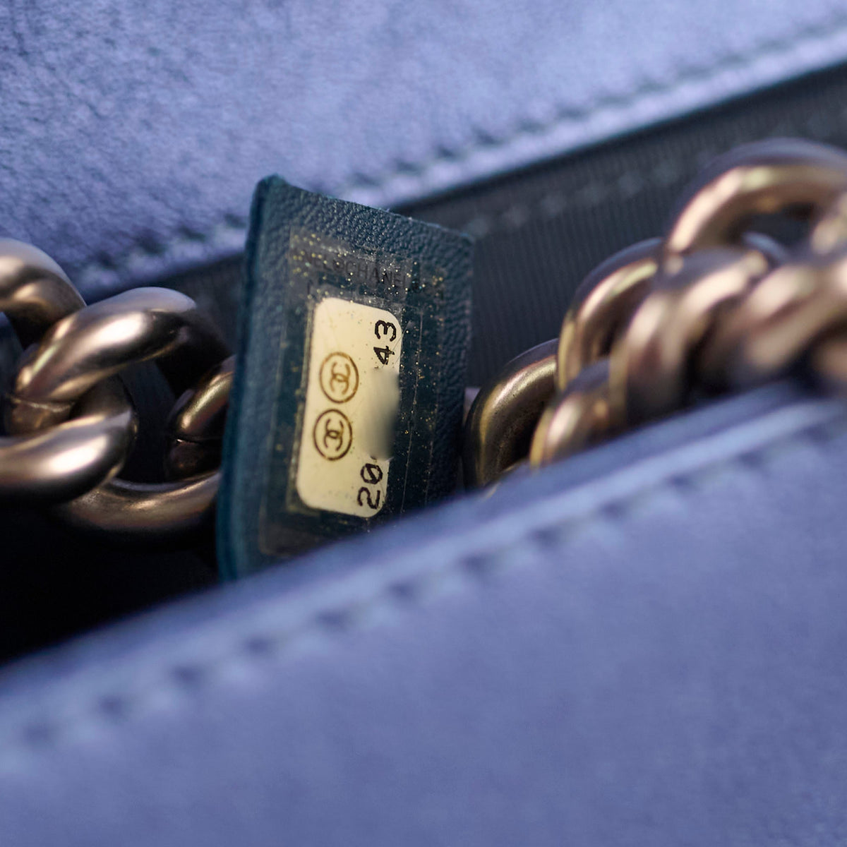 Chanel Old Medium Boy Metallic Blue - photo 9