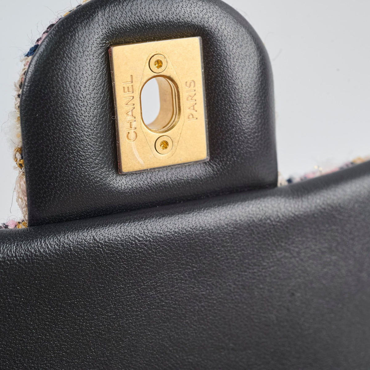 Chanel Mini Square Crush Tweed Pink Micrchipped - photo 8
