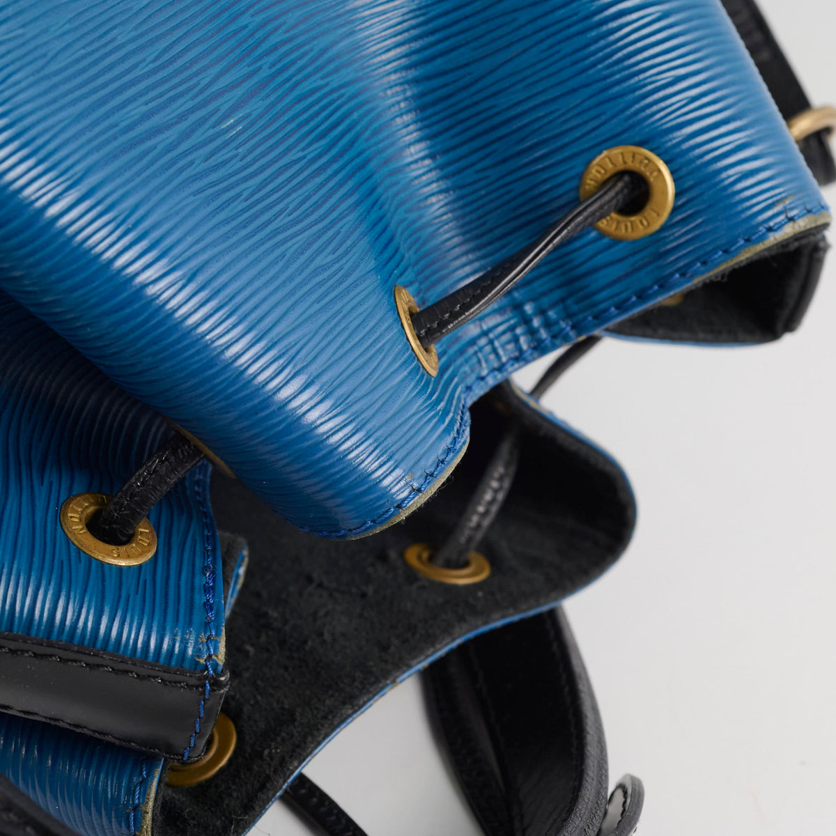 Louis Vuitton Noe Bucket Blue Epi - photo 7