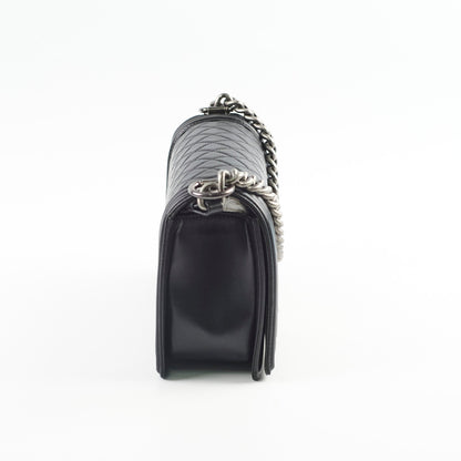 Chanel Old Medium Boy Black - photo 3