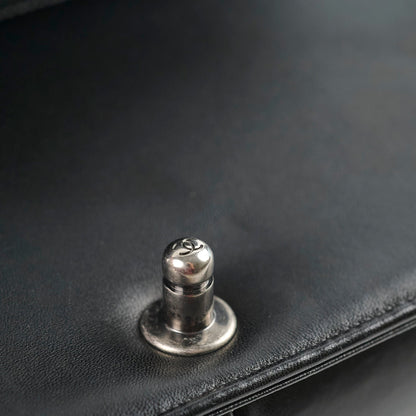 Chanel Old Medium Boy Black - photo 10