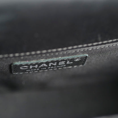 Chanel Old Medium Boy Black - photo 7
