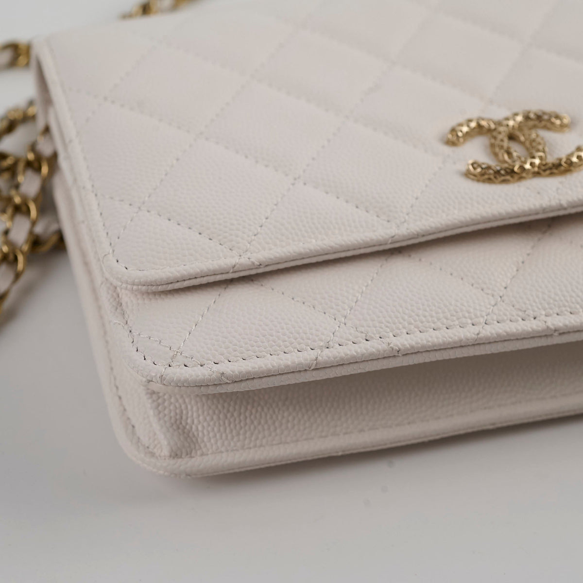 Chanel Seasaonal Caviar Wallet On Chain White Microchip - photo 15