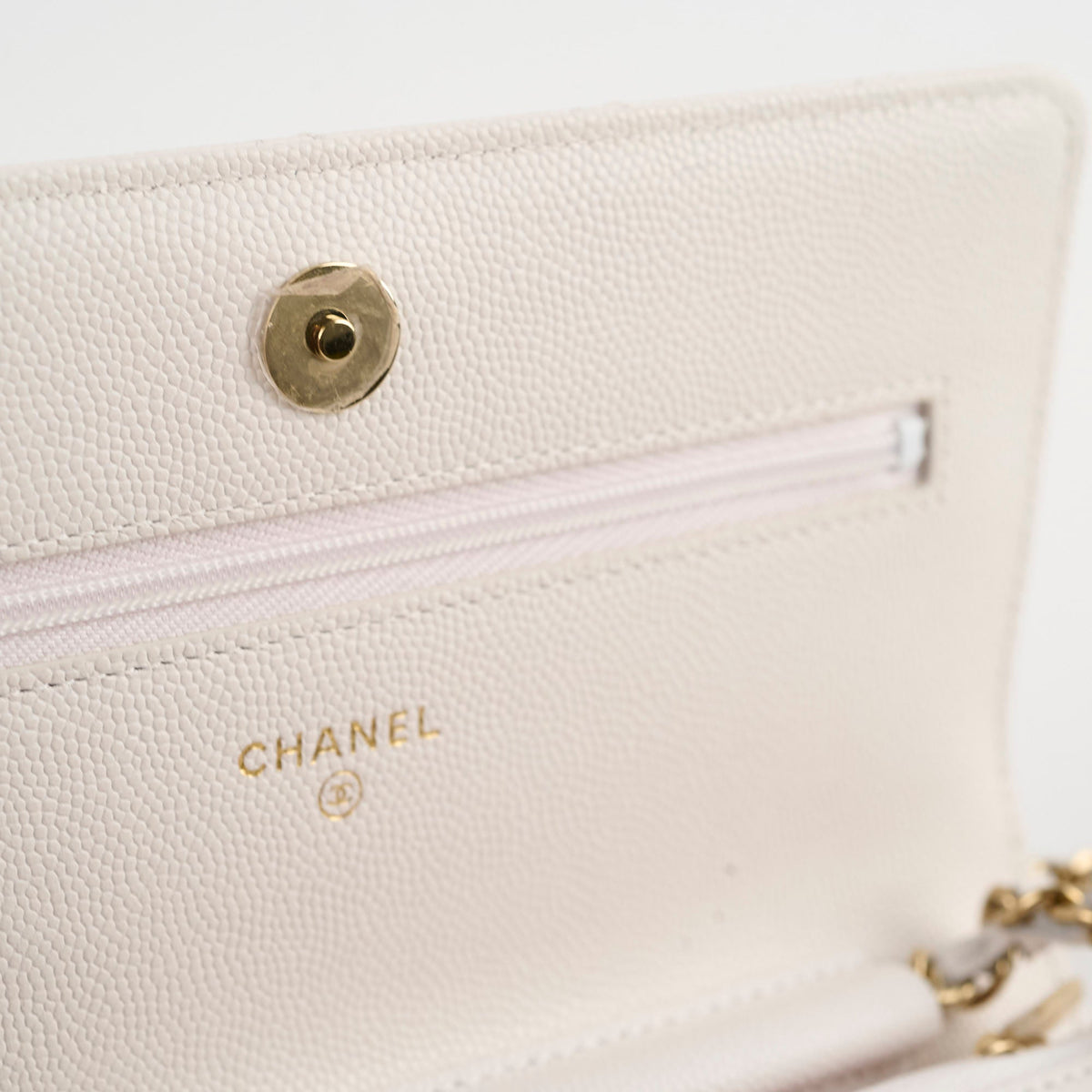Chanel Seasaonal Caviar Wallet On Chain White Microchip - photo 12