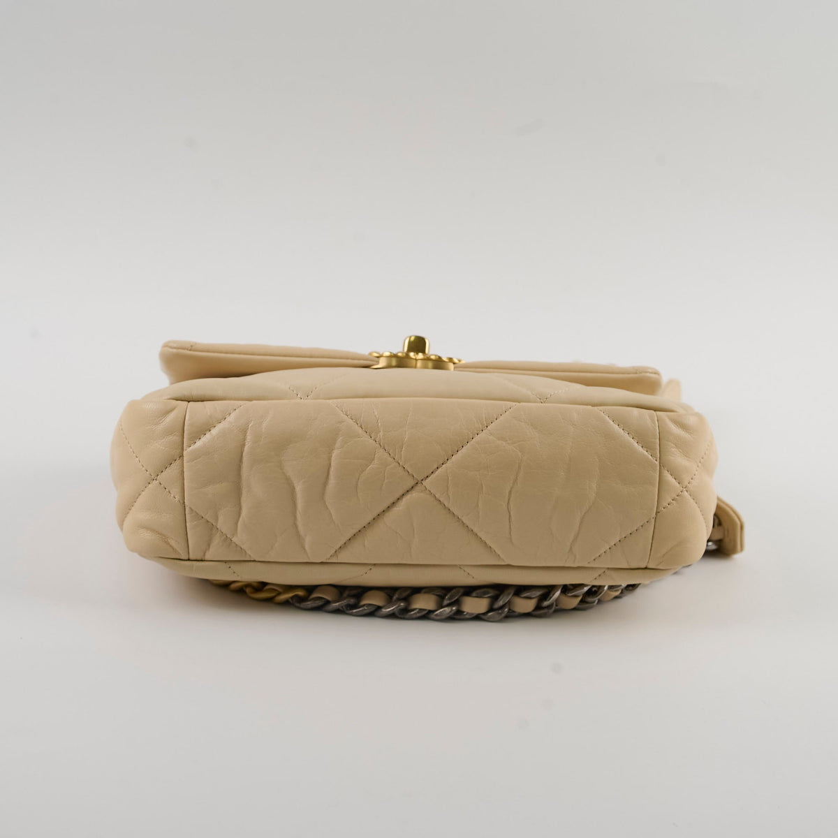 Chanel 19 Small Beige Series 30 - photo 4