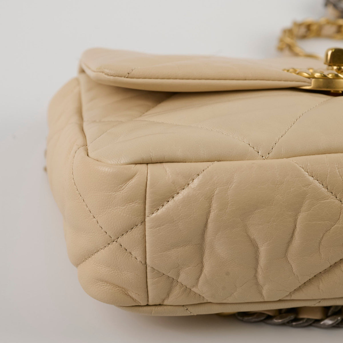 Chanel 19 Small Beige Series 30 - photo 12