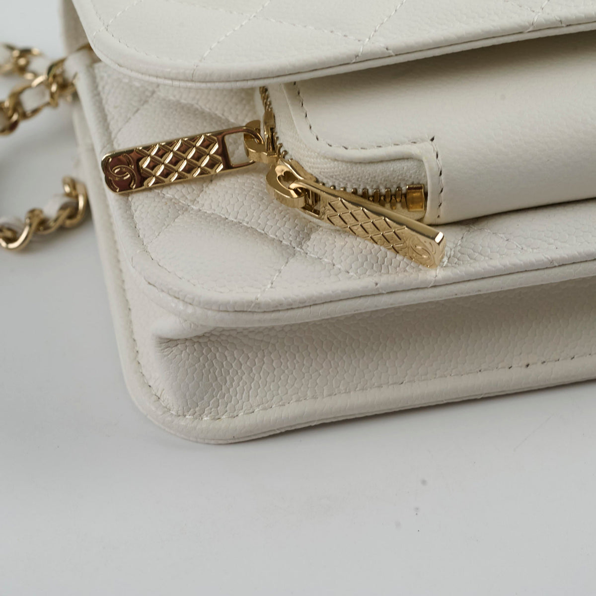 Chanel Mini Business Affinity Caviar Ivory White (microchip) - photo 10