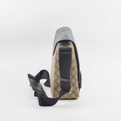 Gucci GG Surpreme Monogram Messenger Bag - photo 3