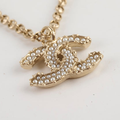 Chanel CC Logo Necklace Pearl - photo 6