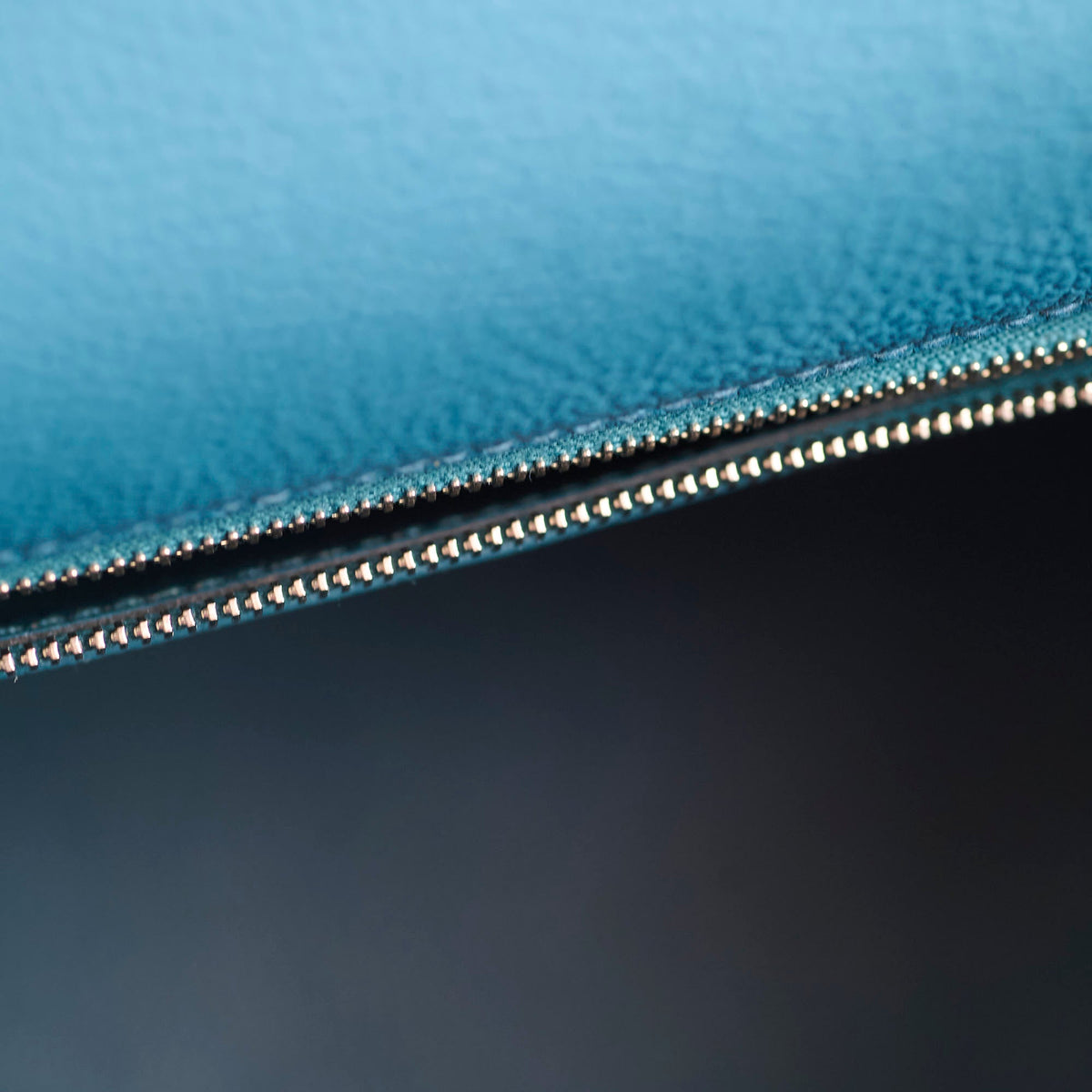 Hermes Kelly 28 blue T Stamp - photo 8
