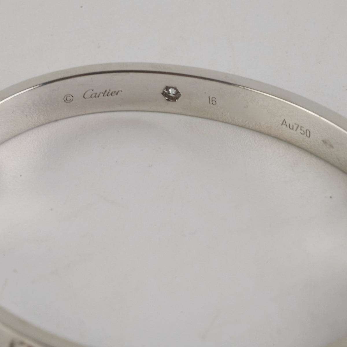 Cartier White Gold 4 Diamond Size 16 Bracelet - photo 3