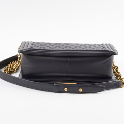 Chanel Old Medium Lambskin Boy Black Series 19 - photo 4