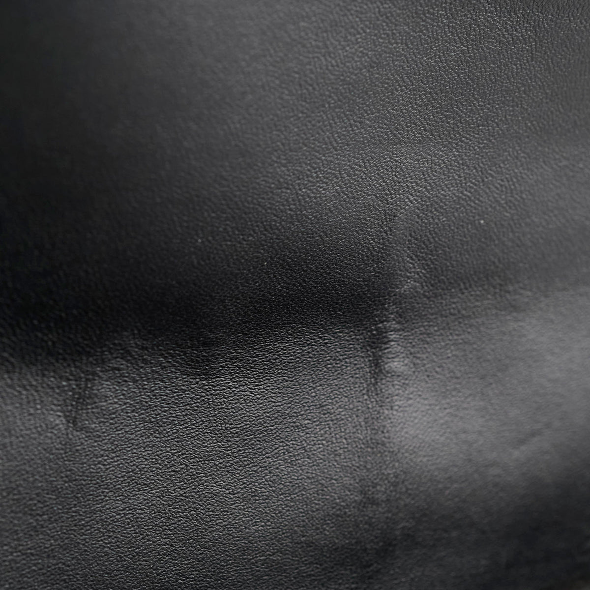 Chanel Old Medium Lambskin Boy Black Series 19 - photo 5