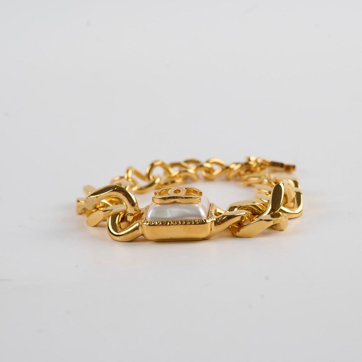 Chanel Pearl CC Chain Link Bracelet - photo 2