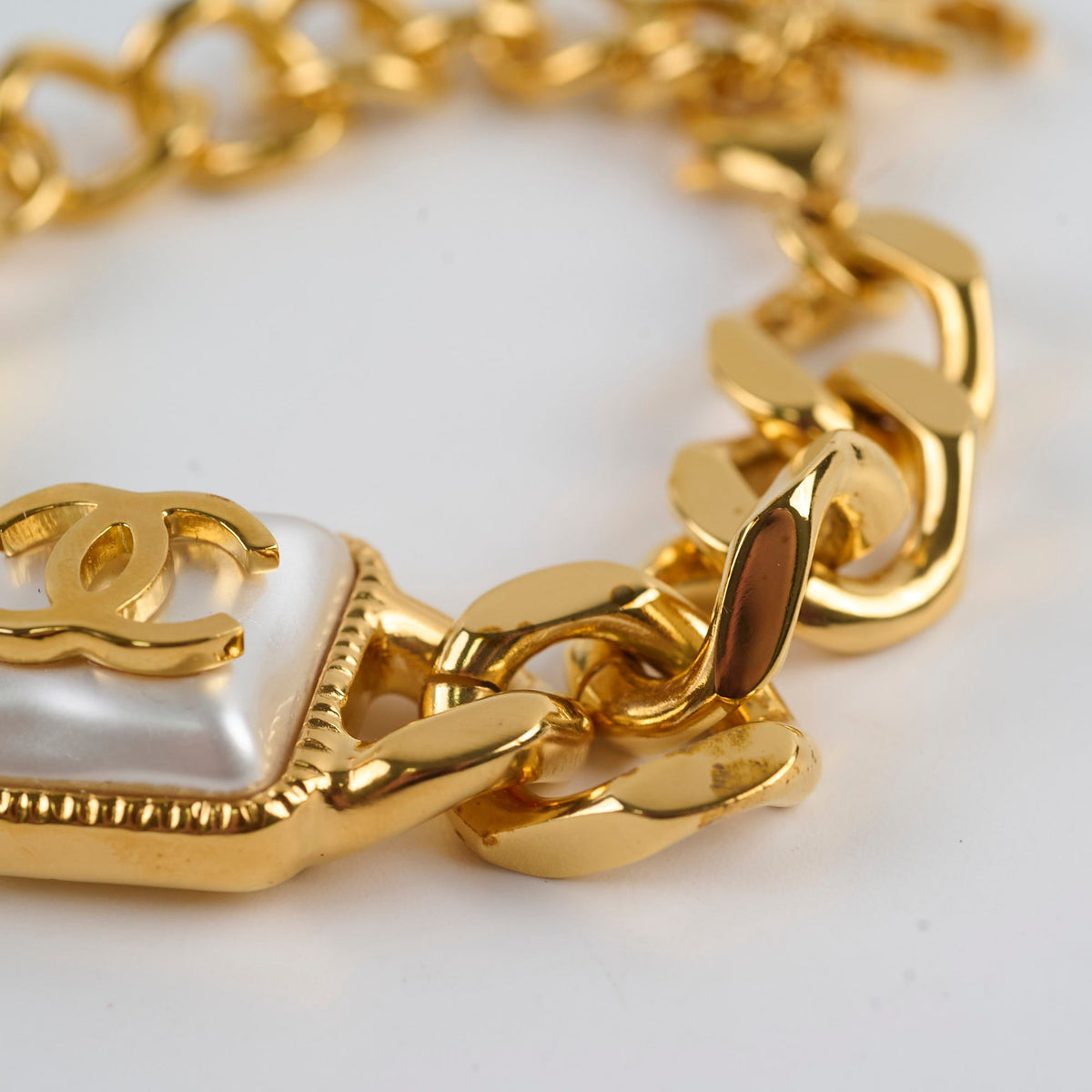 Chanel Pearl CC Chain Link Bracelet - photo 4