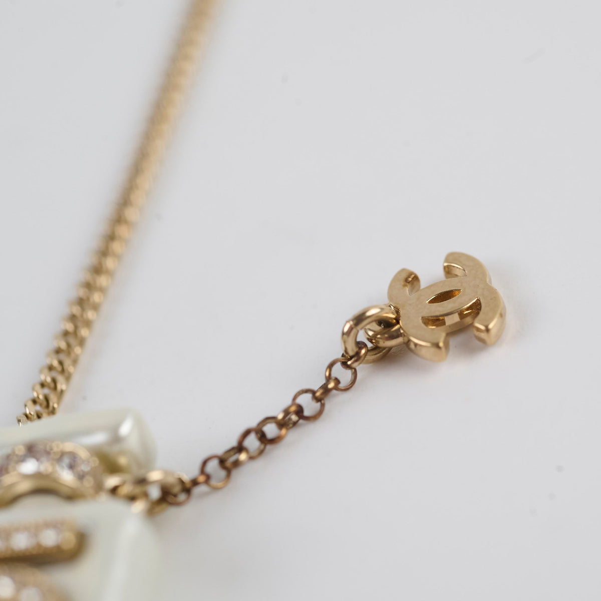 Chanel No.5 Perfume Bottle Necklace - photo 6