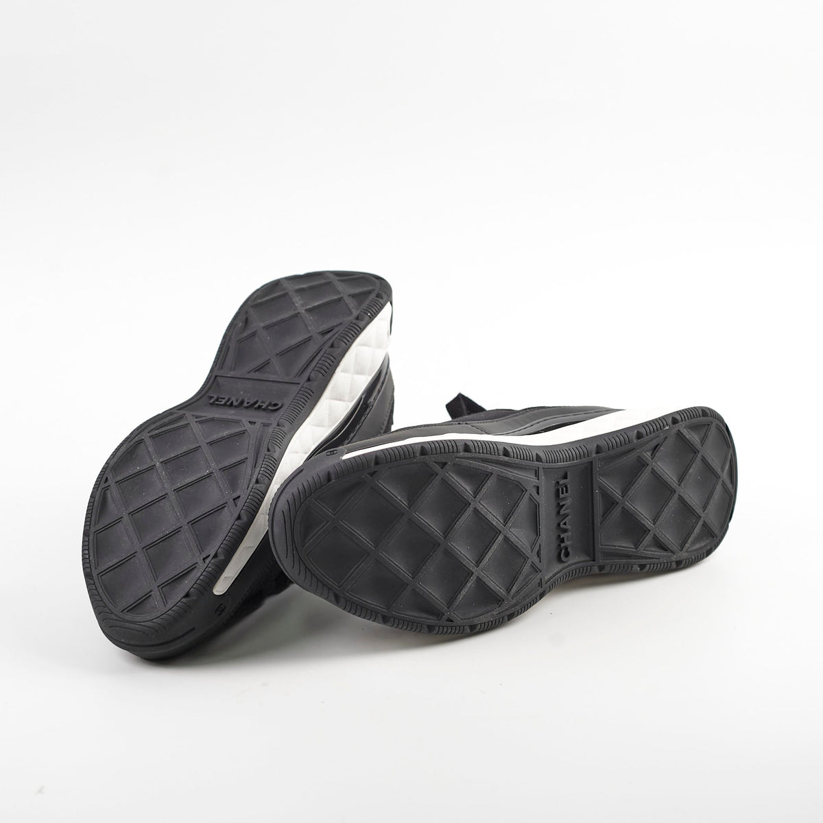 Chanel Black Sneakers Size 37.5 - photo 3