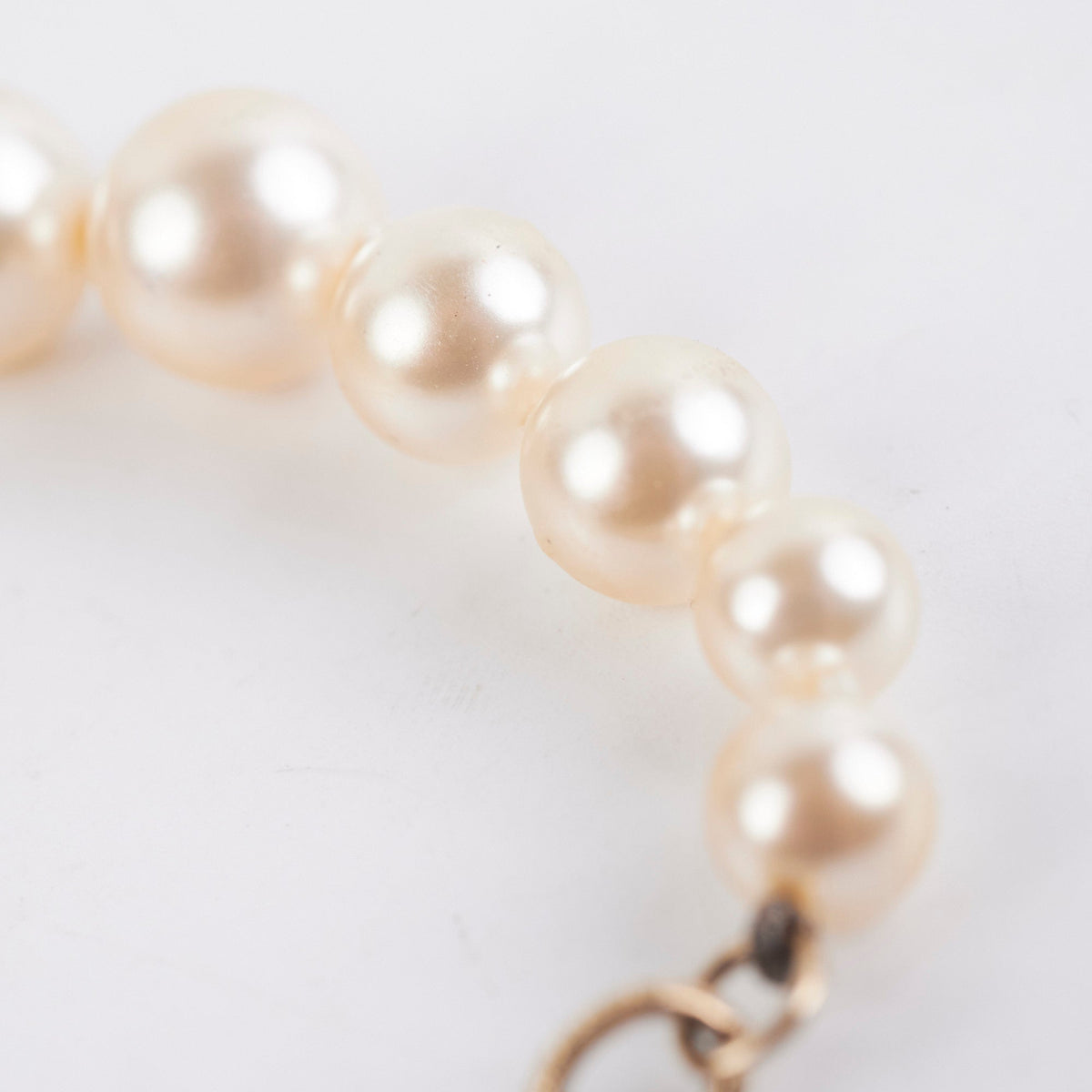 Chanel CC Logo Pearl Bracelet - photo 7